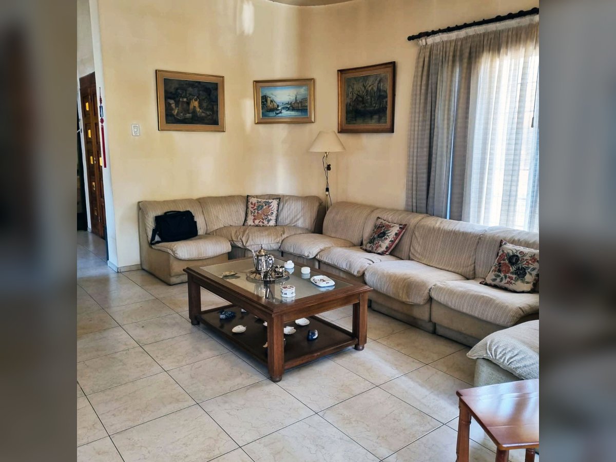 🏠 Casa Señorial Grande en Radio Céntrico