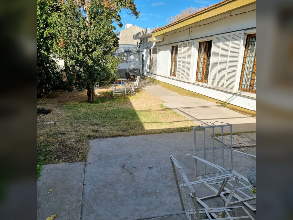 🏠 Casa Señorial Grande en Radio Céntrico