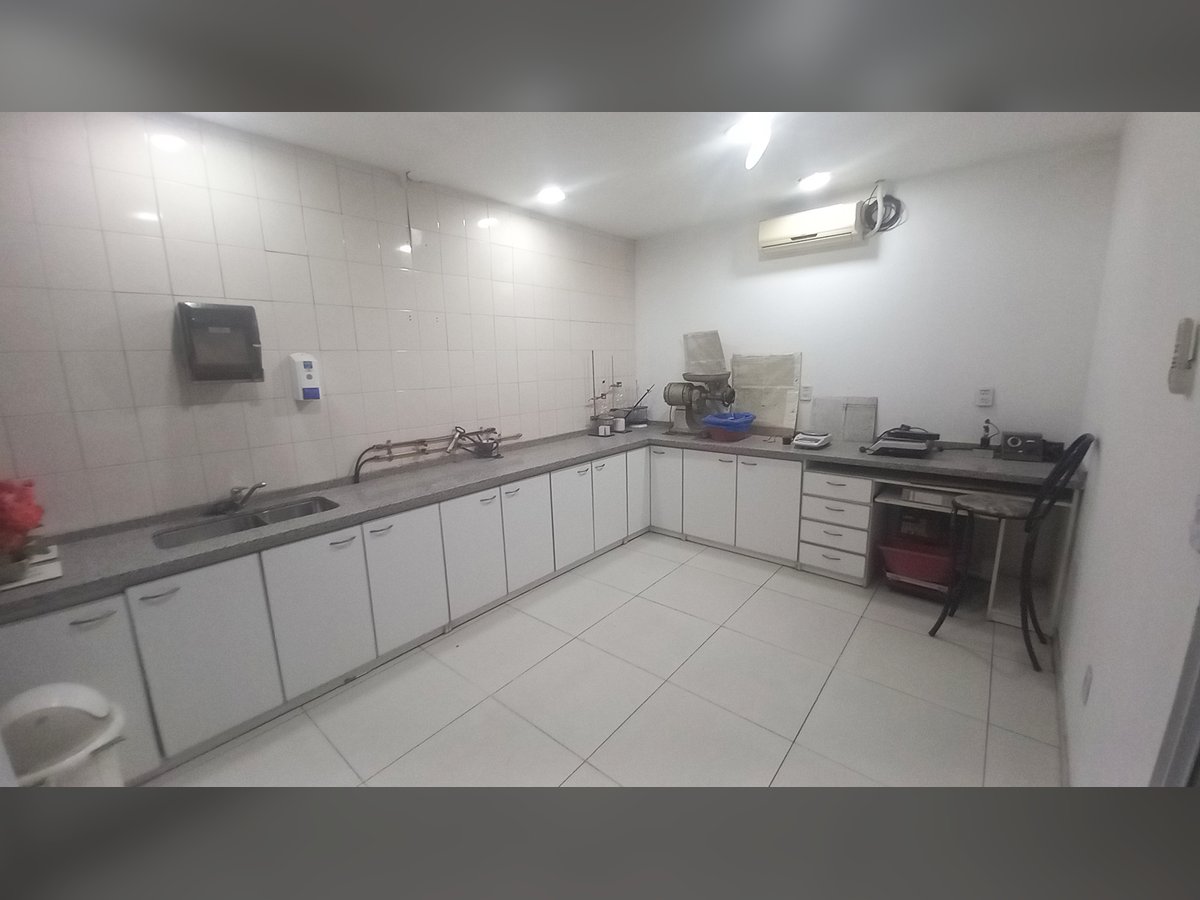 🏭 Galpones Industriales con Frigorífico y 7.200 m² Cubiertos